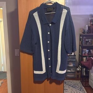 XL crochet button down collared shirt